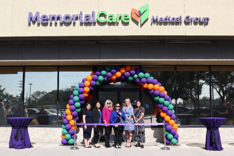 MemorialCare leadership, City Officials, and Community Leaders gathered to open the MCMG Spring Street Location